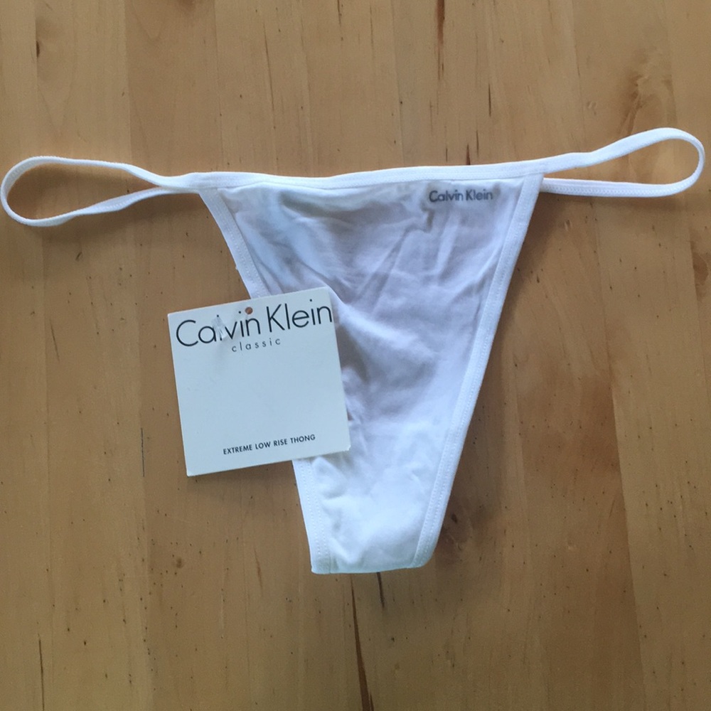 NWT Calvin Klein Extreme Low Rise Thong L
